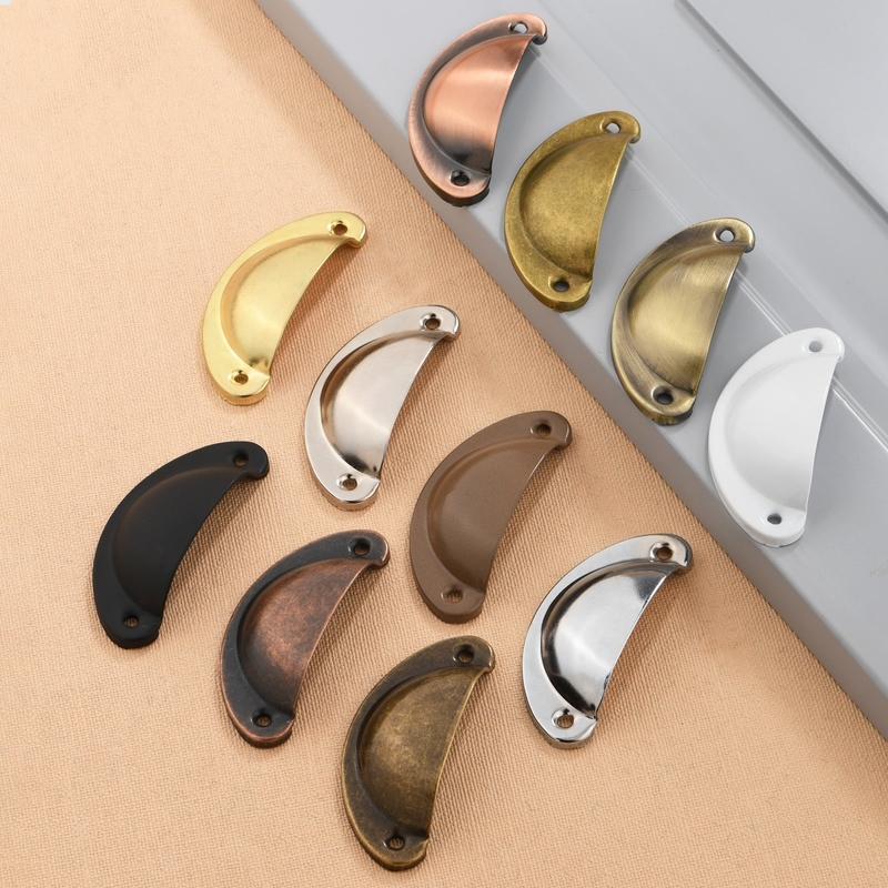 โลหะห้องครัวตู้ลิ้นชักประตู Shellantique ทองเหลืองประตูตู้ Knobs RCW-26986
