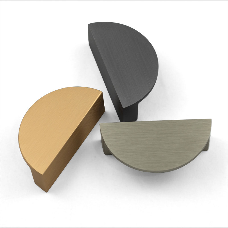 Luxe Transitional Cabinet Semicircle Satin Brass Handles ตู้ครัวจับ 2.63in 3.54in 4.7inches